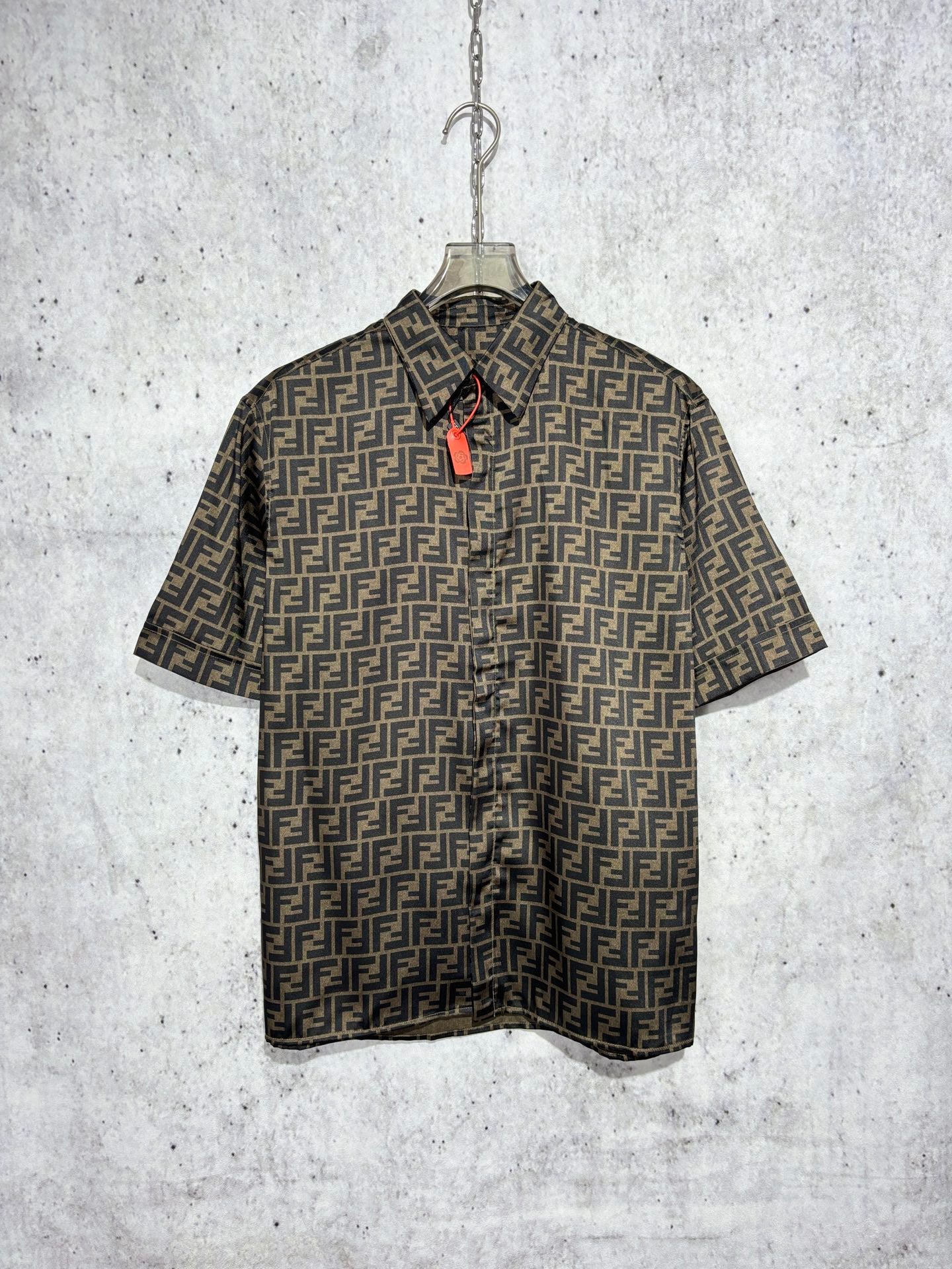 사슬 / 펜디 남성 여성 싱글 버클 반팔 셔츠