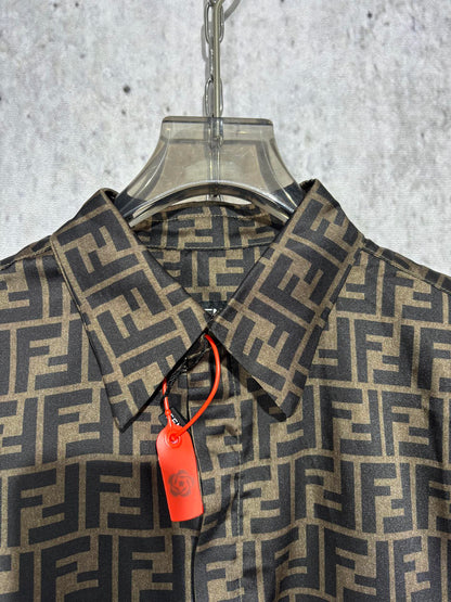 사슬 / 펜디 남성 여성 싱글 버클 반팔 셔츠