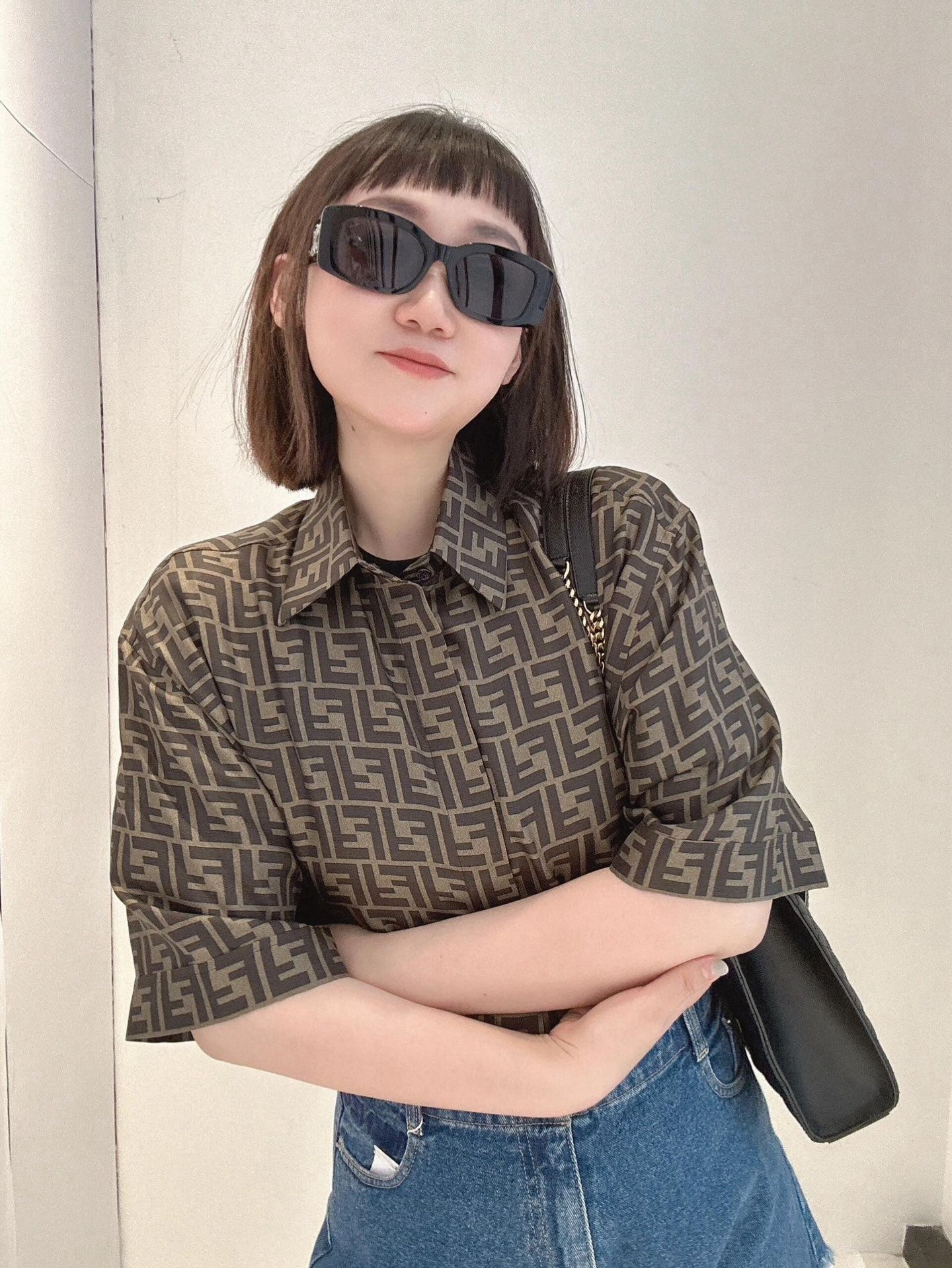 사슬 / 펜디 남성 여성 싱글 버클 반팔 셔츠