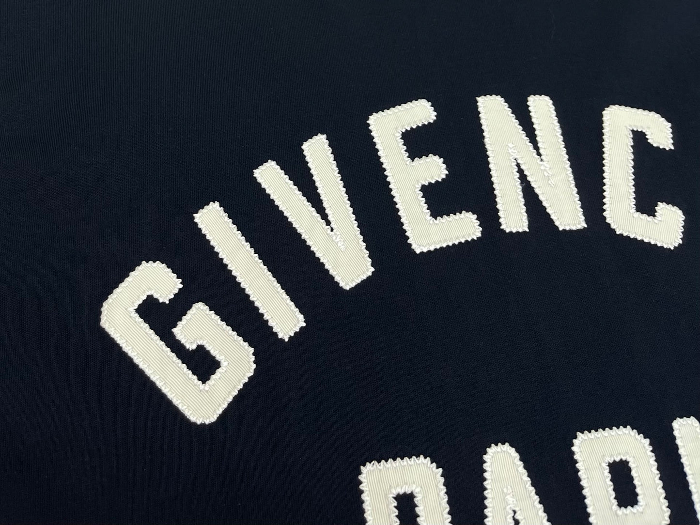 R공장 / 지방시 남성 반팔 티셔츠