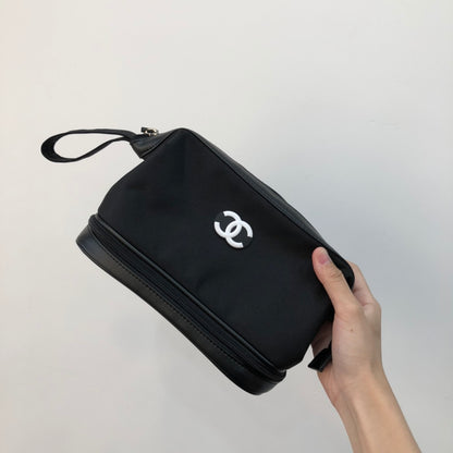 양 공장 / 샤넬 파우치백