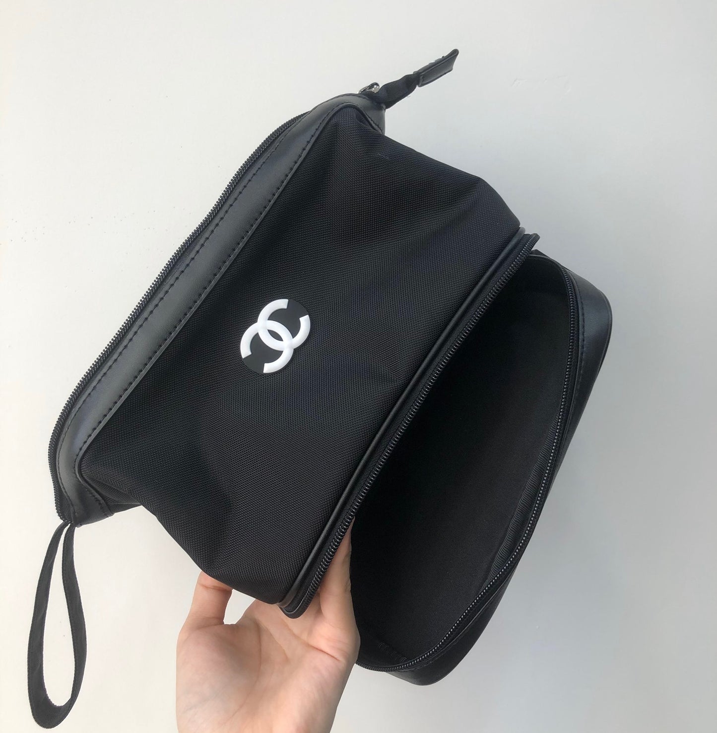 양 공장 / 샤넬 파우치백