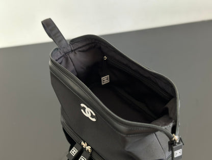 양 공장 / 샤넬 파우치백