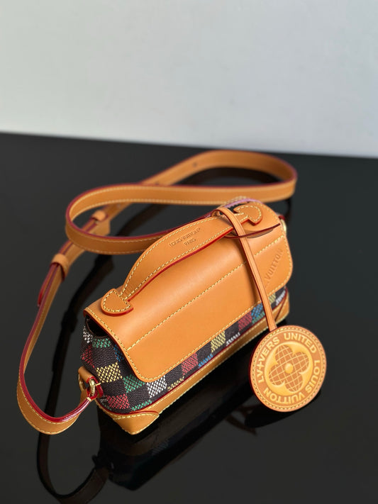 양 공장 / 루이비통 컬러 박스 가방