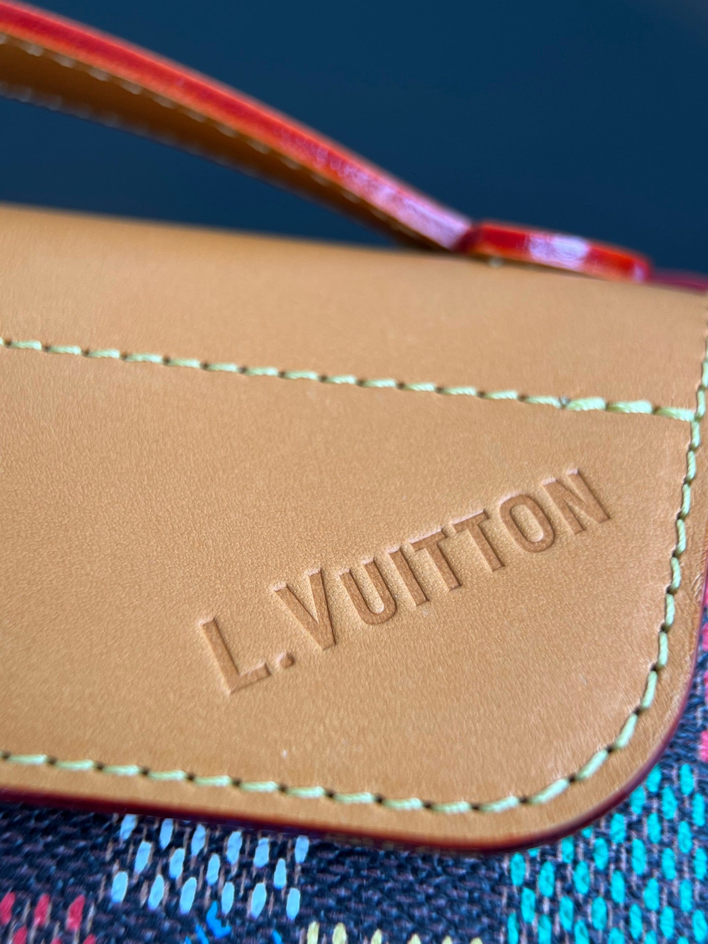 양 공장 / 루이비통 컬러 박스 가방