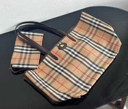양 공장 / 버버리 쇼퍼백 가방