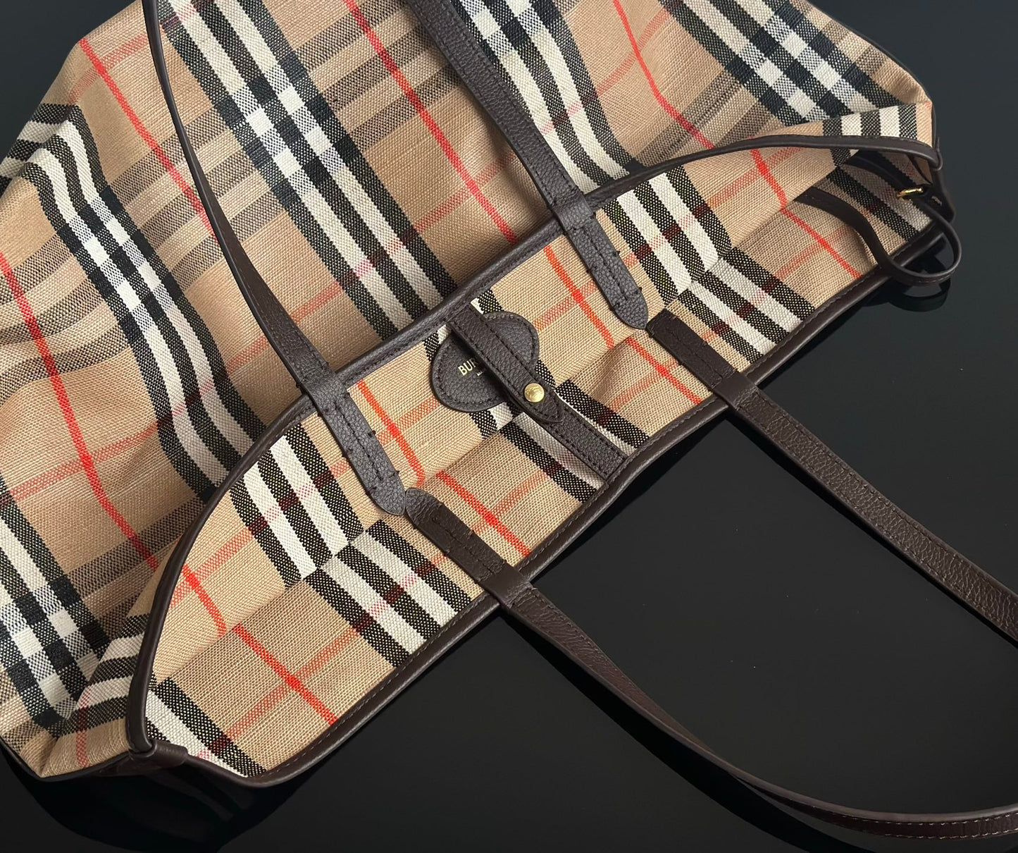 양 공장 / 버버리 쇼퍼백 가방