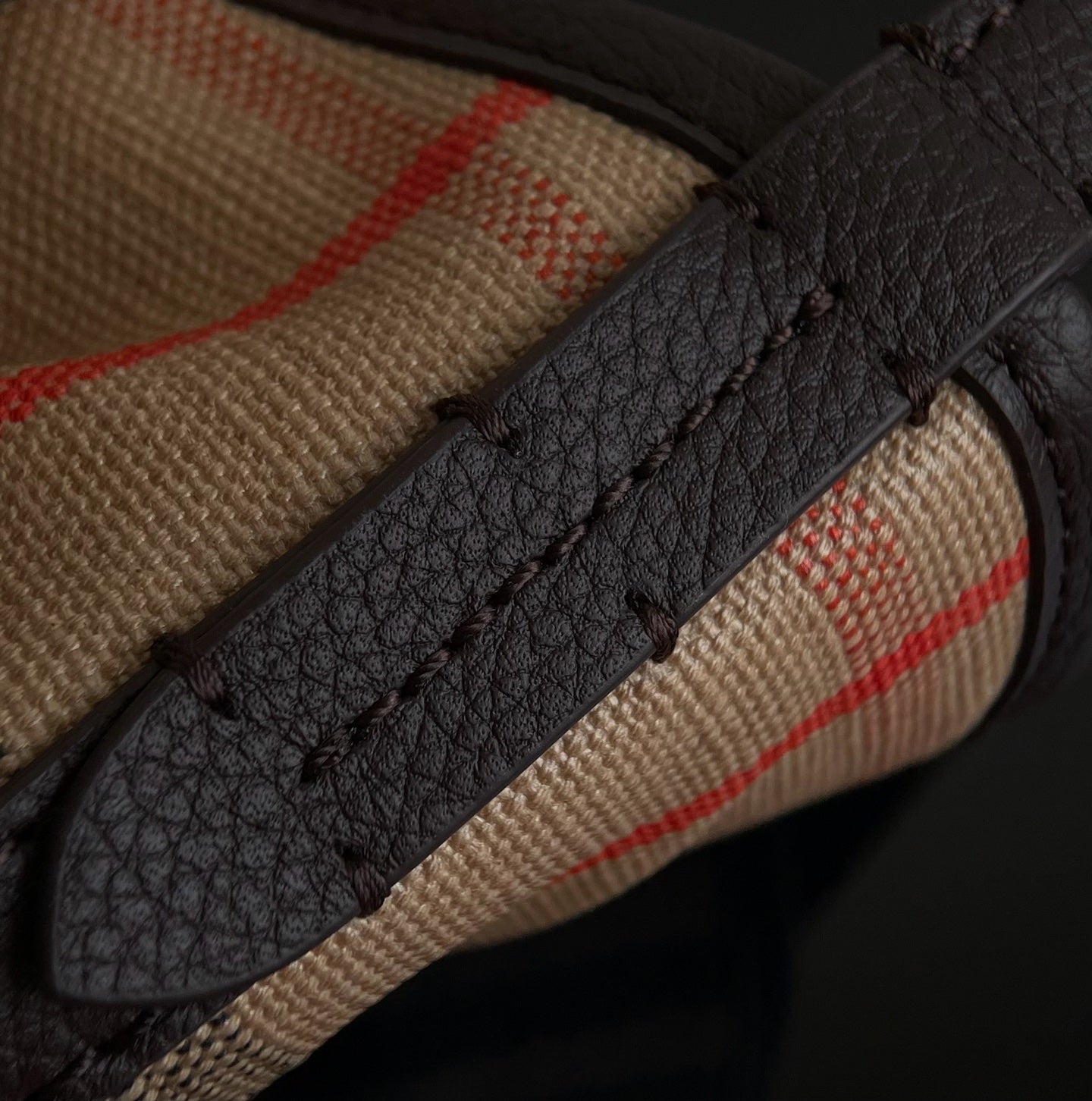 양 공장 / 버버리 쇼퍼백 가방