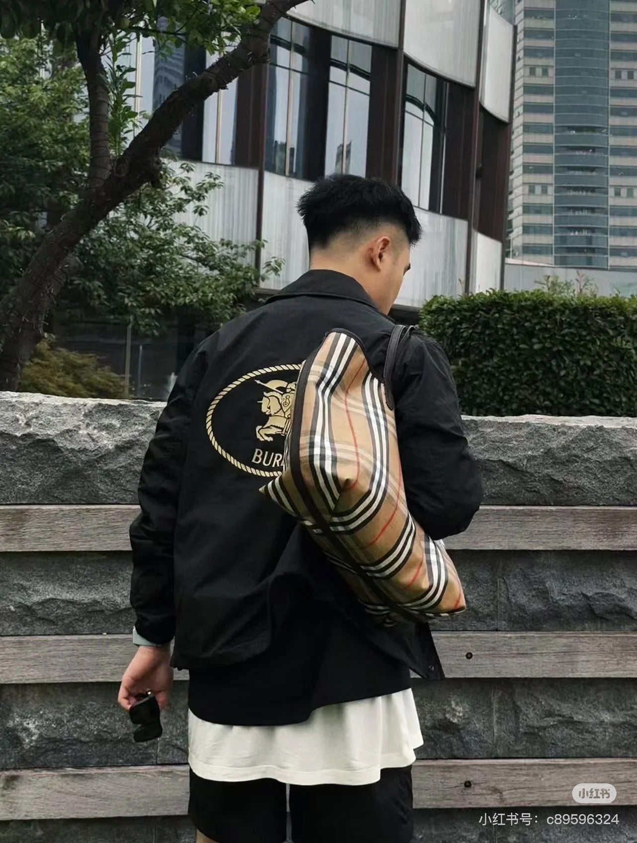 양 공장 / 버버리 쇼퍼백 가방