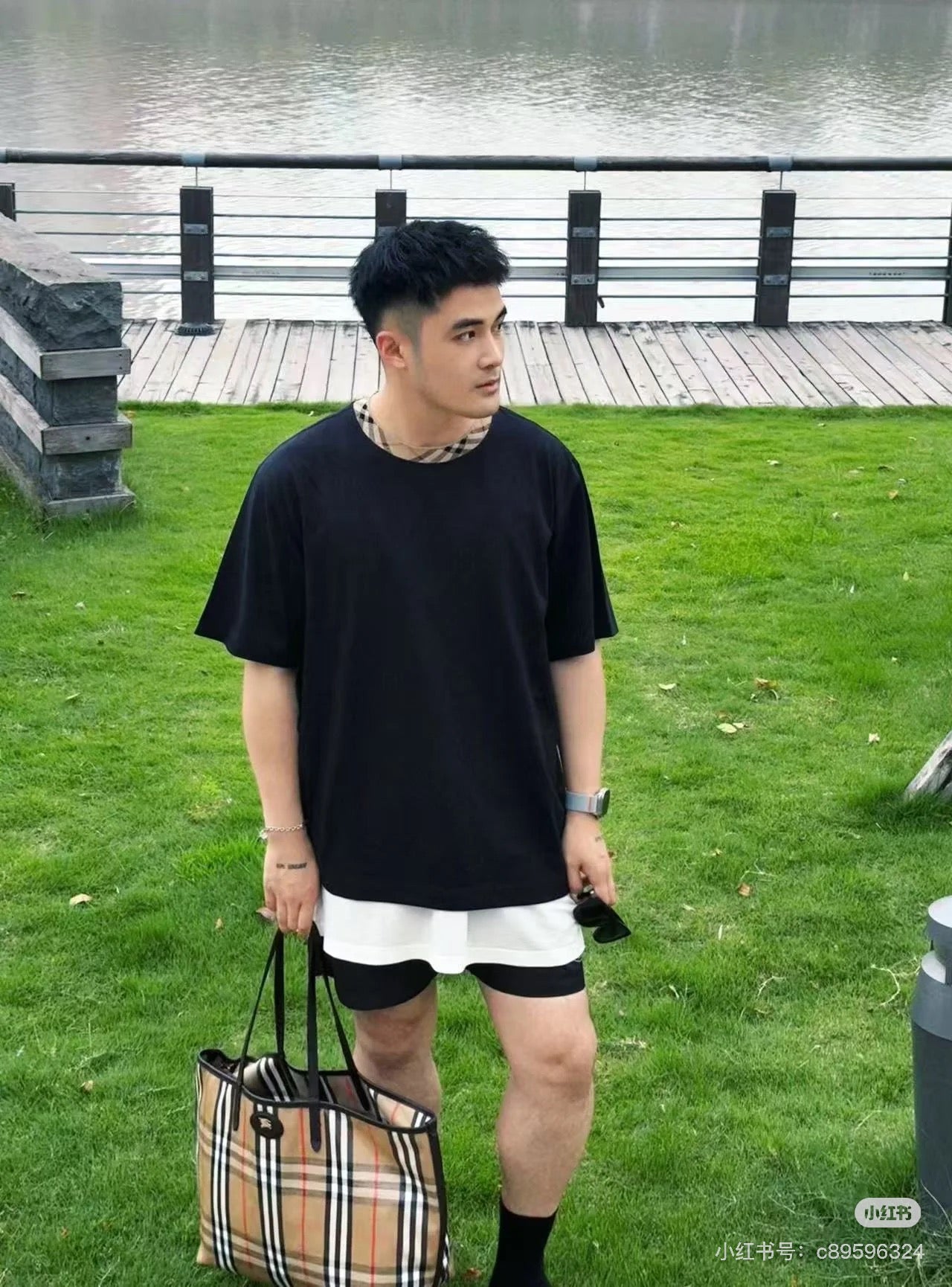 양 공장 / 버버리 쇼퍼백 가방