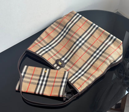 양 공장 / 버버리 토트 숄더 핏 가방