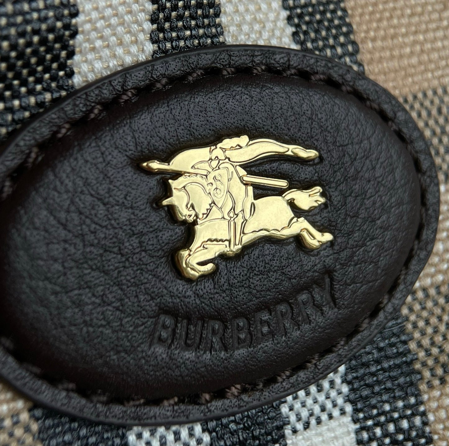 양 공장 / 버버리 토트 숄더 핏 가방