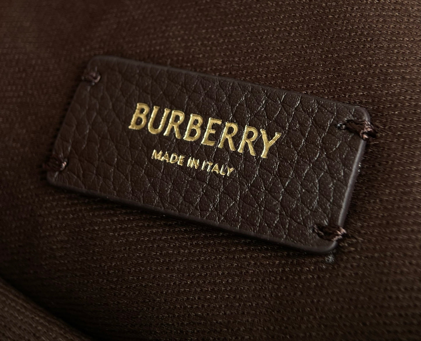 양 공장 / 버버리 토트 숄더 핏 가방