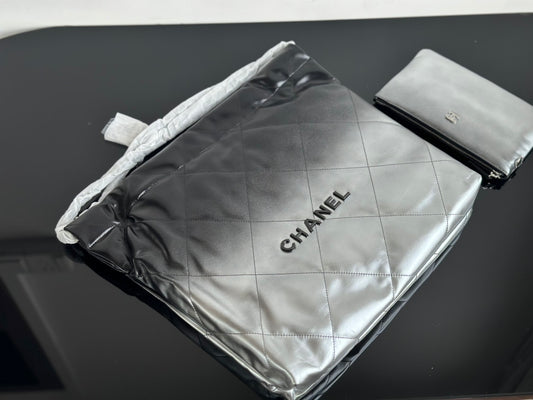 양 공장 / 샤넬 쓰레기봉투 가방