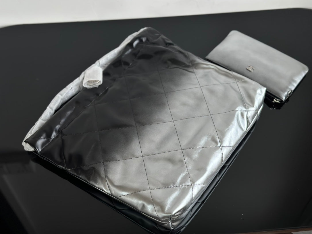 양 공장 / 샤넬 쓰레기봉투 가방