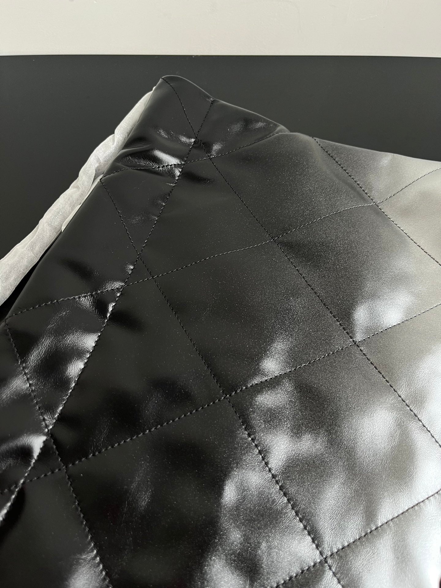 양 공장 / 샤넬 쓰레기봉투 가방