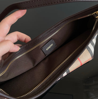 양 공장 / 버버리 겨드랑이 가방