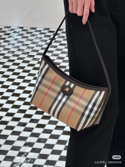 양 공장 / 버버리 겨드랑이 가방