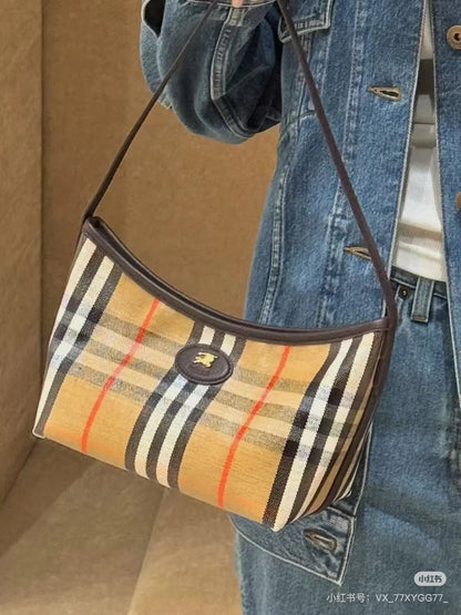 양 공장 / 버버리 겨드랑이 가방