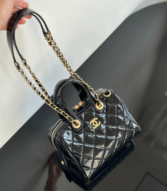 양 공장 / 샤넬 에나멜 가방