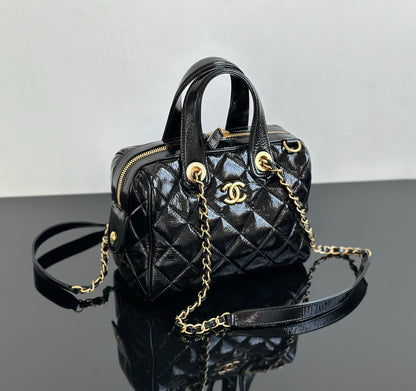 양 공장 / 샤넬 에나멜 가방