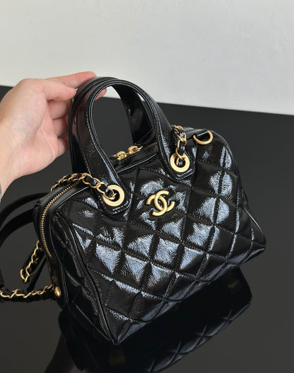 양 공장 / 샤넬 에나멜 가방