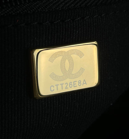 양 공장 / 샤넬 에나멜 가방