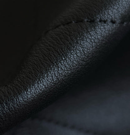 양 공장 / 샤넬 통가죽 흑금 가방