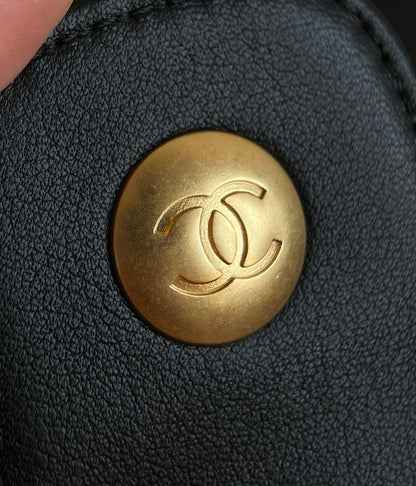 양 공장 / 샤넬 통가죽 흑금 가방