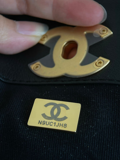 양 공장 / 샤넬 통가죽 흑금 가방