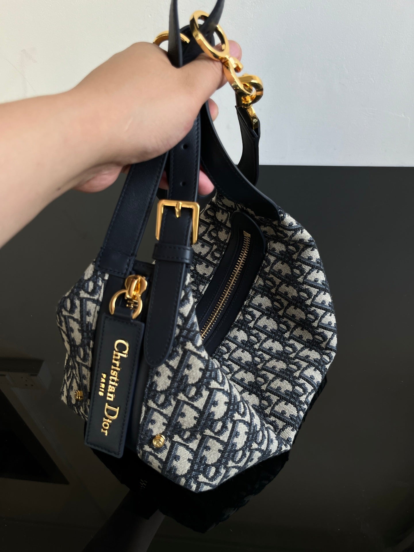 양 공장 / 디올 배낭