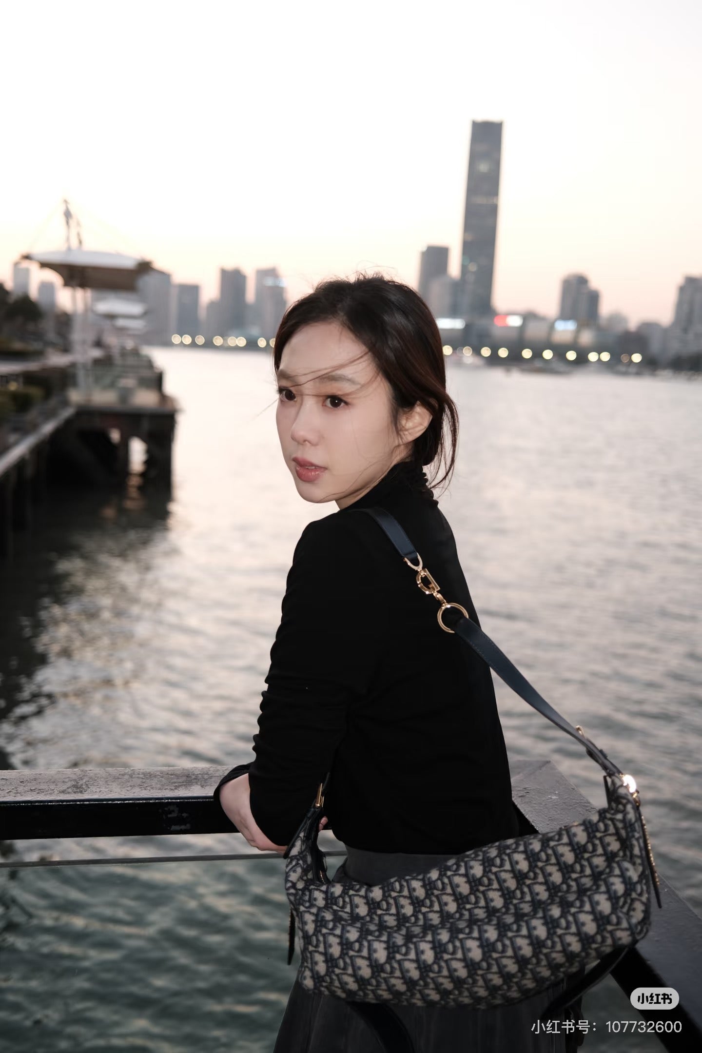 양 공장 / 디올 배낭