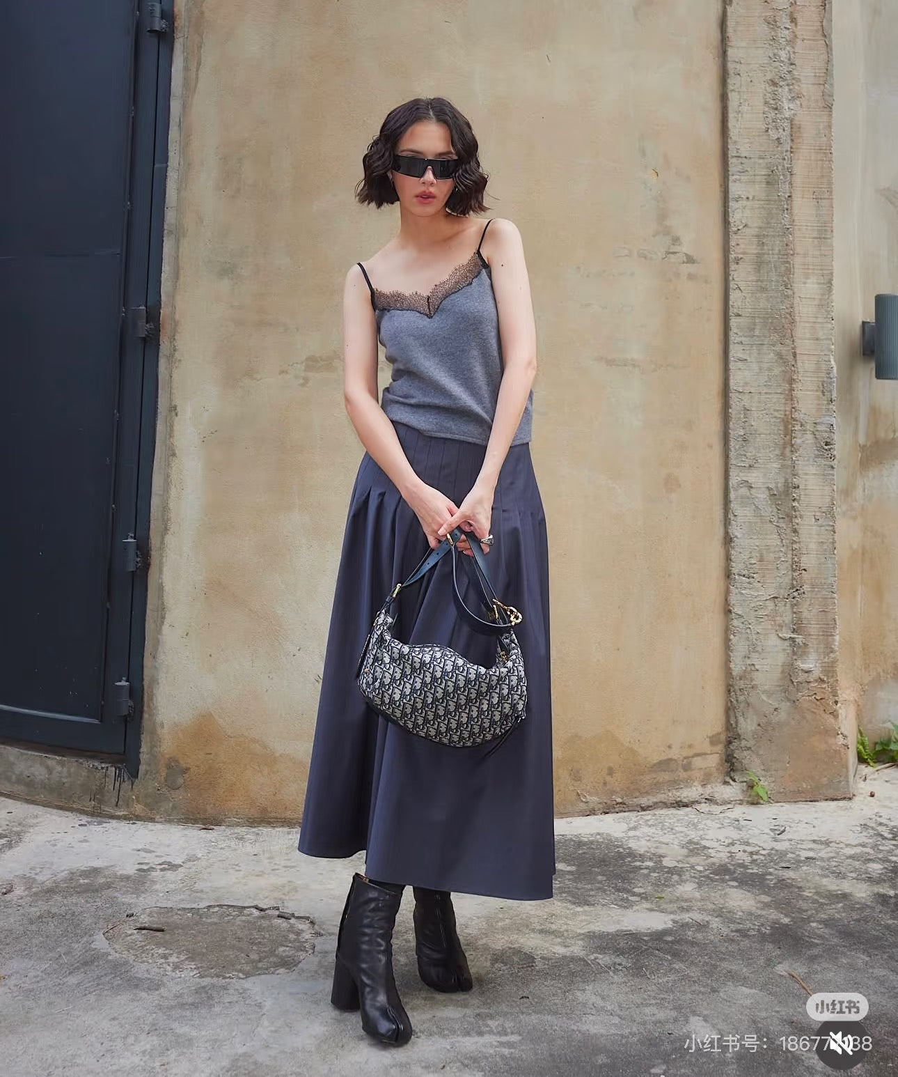 양 공장 / 디올 배낭