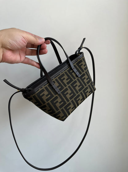 양 공장 / 펜디 스몰 토트백