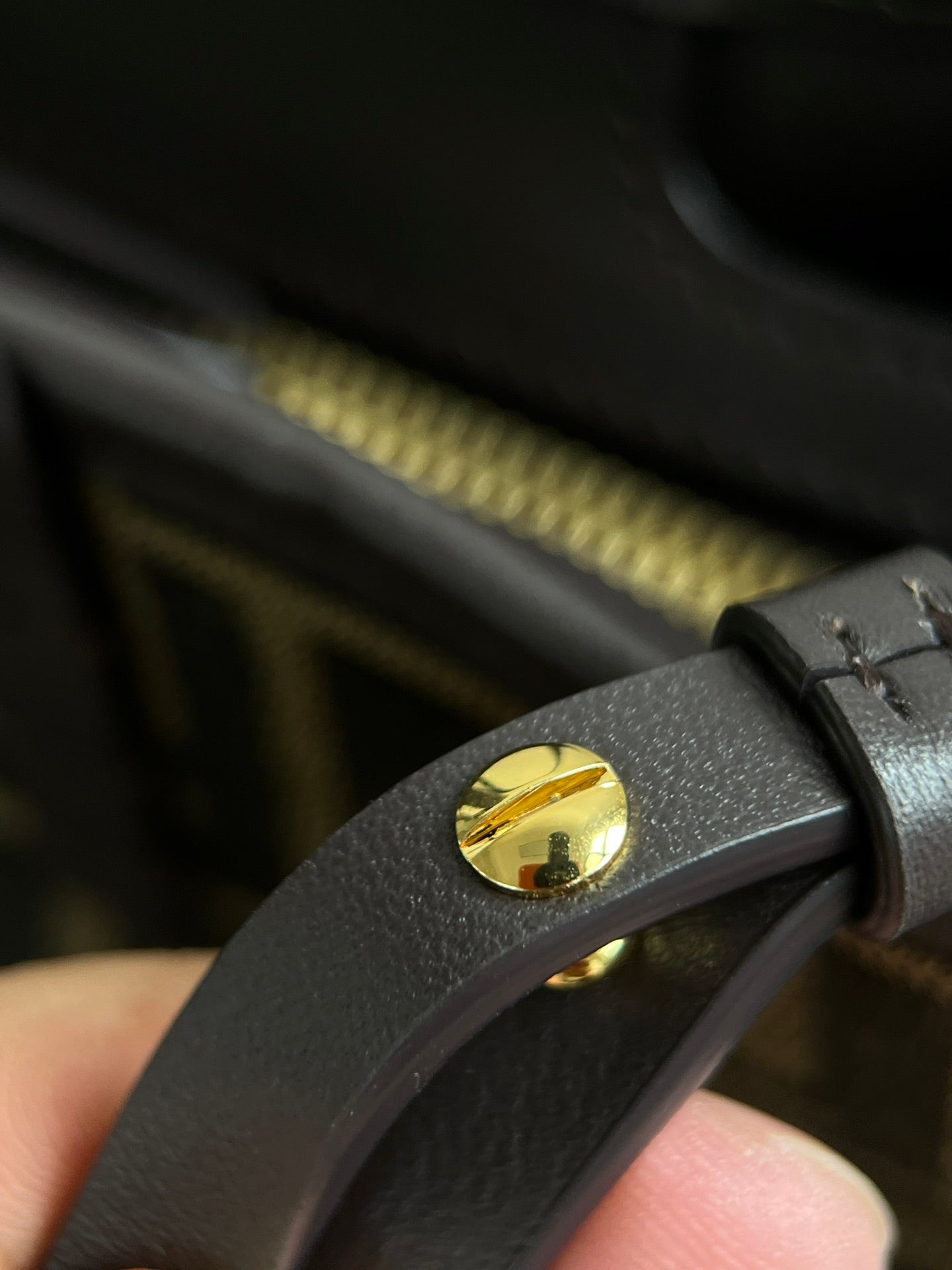 양 공장 / 펜디 스몰 토트백