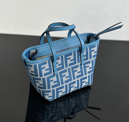 양 공장 / 펜디 스몰 토트백