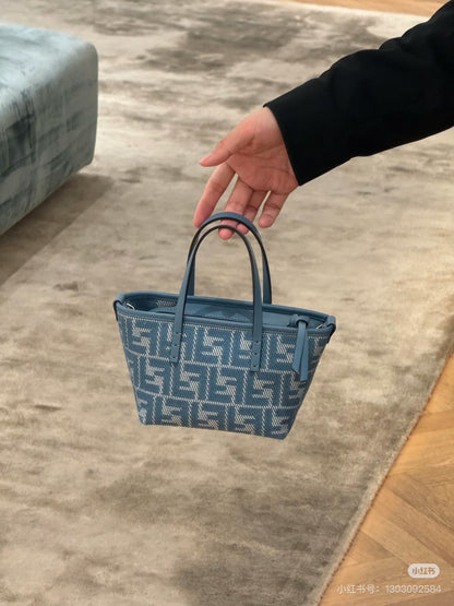 양 공장 / 펜디 스몰 토트백