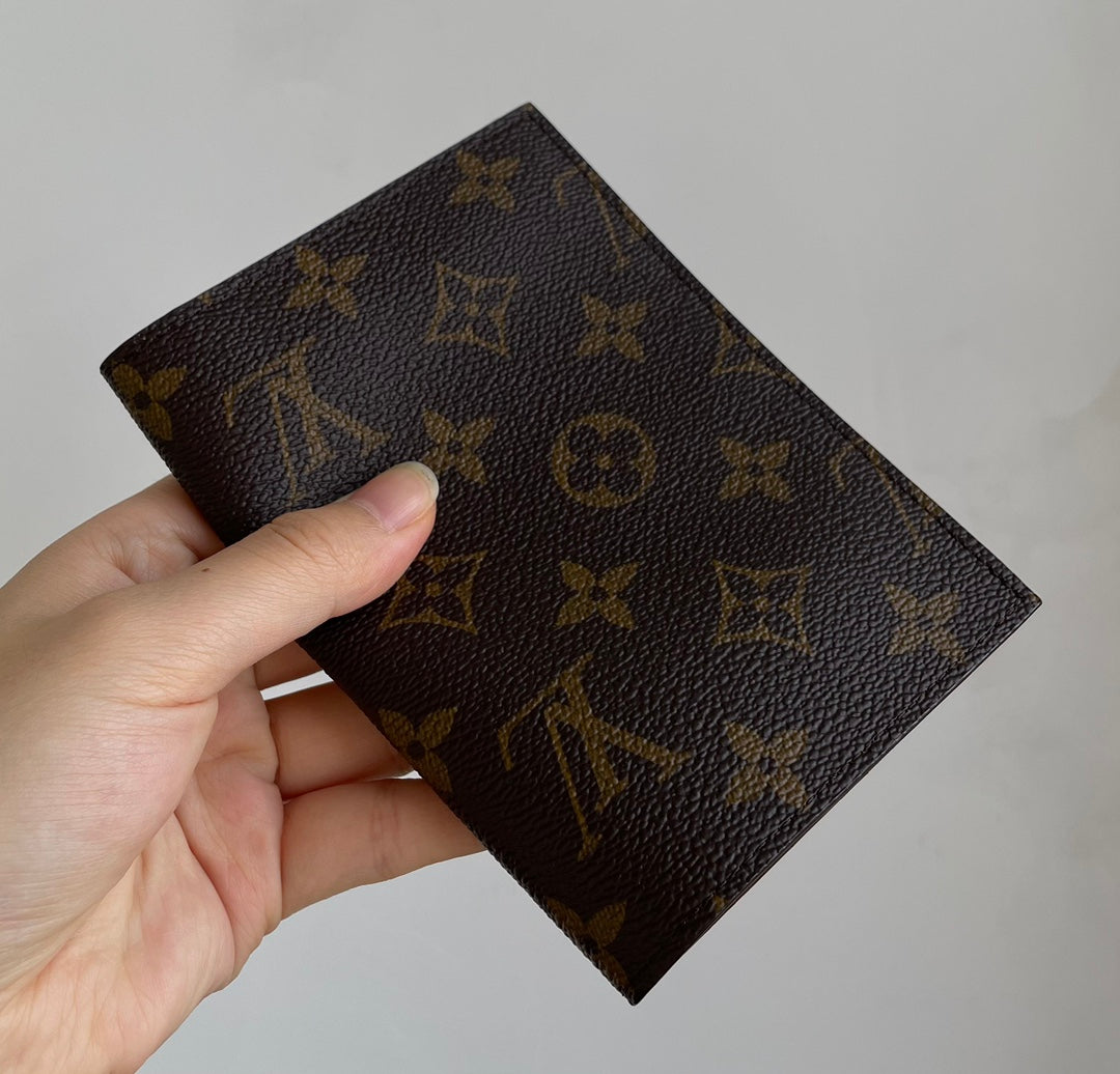 양 공장 / 루이비통 여권 지갑