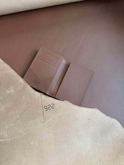 양 공장 / 루이비통 여권 지갑