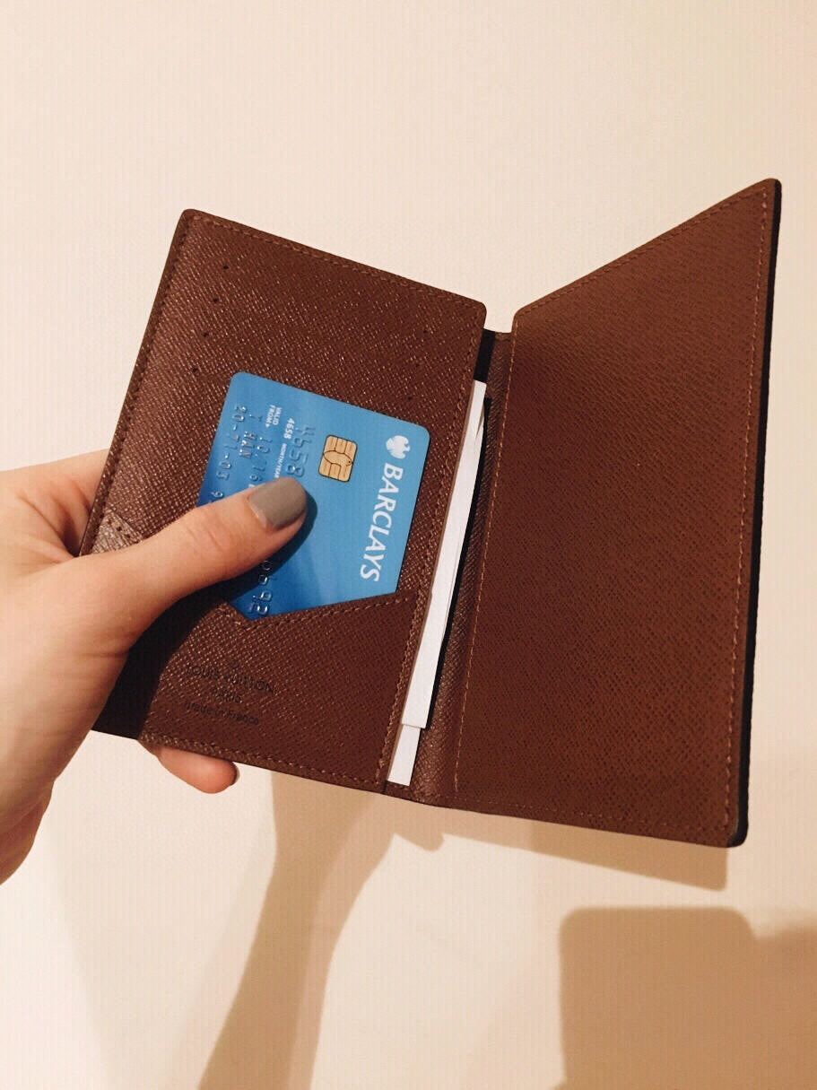 양 공장 / 루이비통 여권 지갑