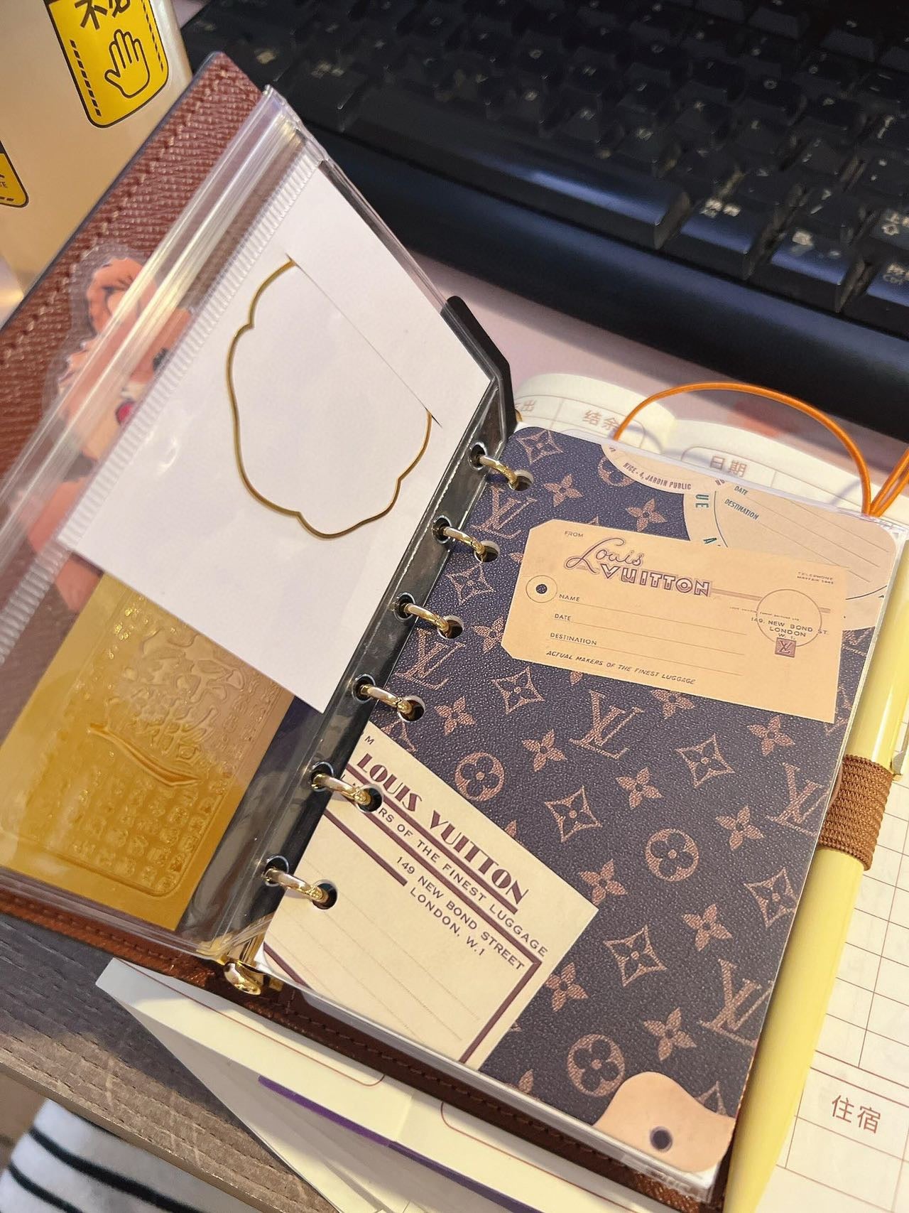 양 공장 / 루이비통 여권 지갑