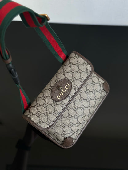 양 공장 / 구찌 가방