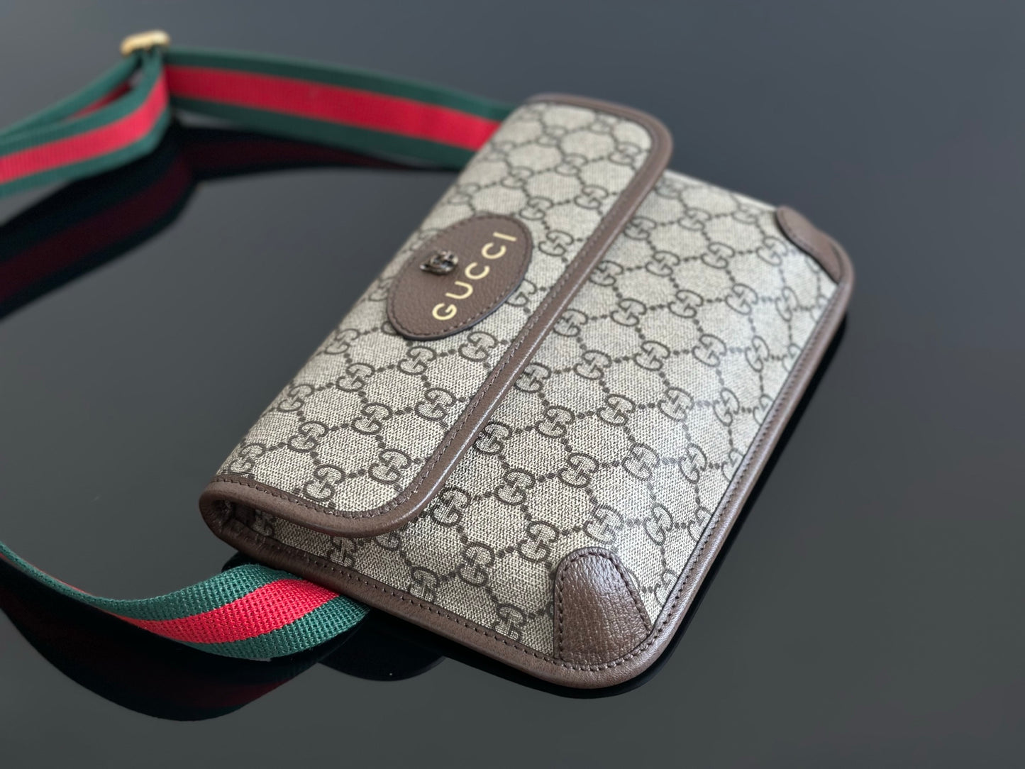 양 공장 / 구찌 가방