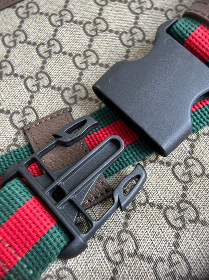 양 공장 / 구찌 가방