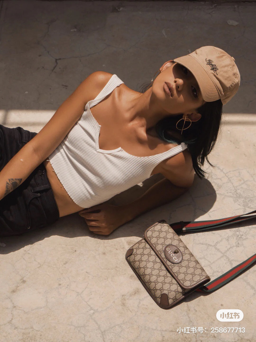 양 공장 / 구찌 가방