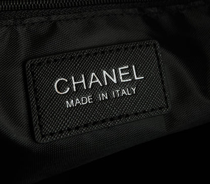 양 공장 / 샤넬 여행 가방