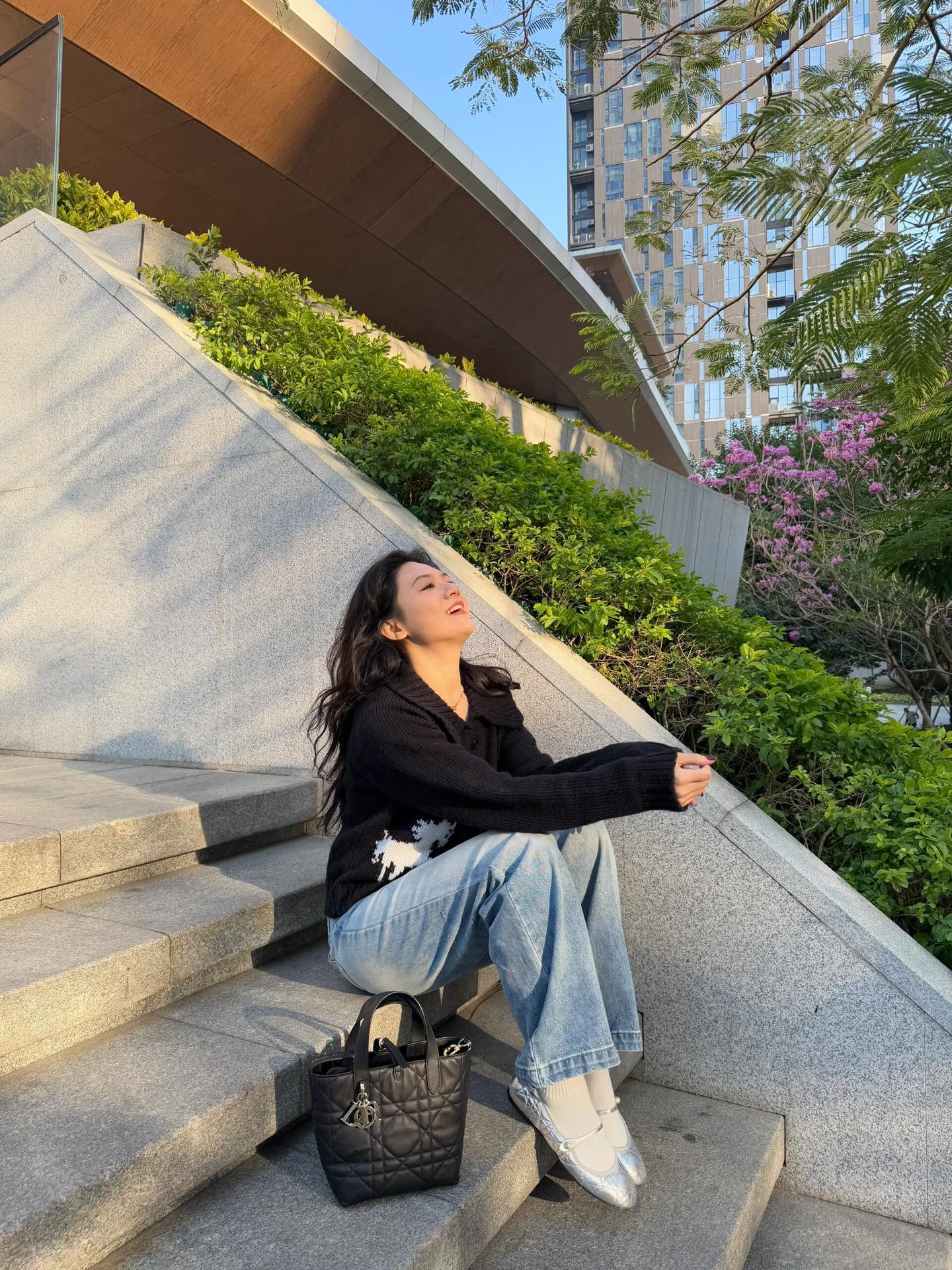 양 공장 / 디올 블랙 가죽 장바구니 가방