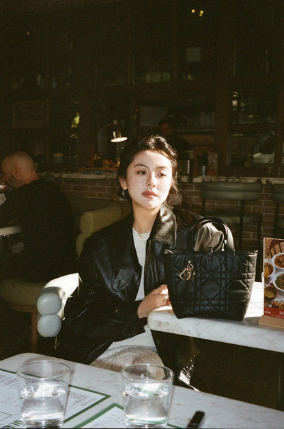 양 공장 / 디올 블랙 가죽 장바구니 가방