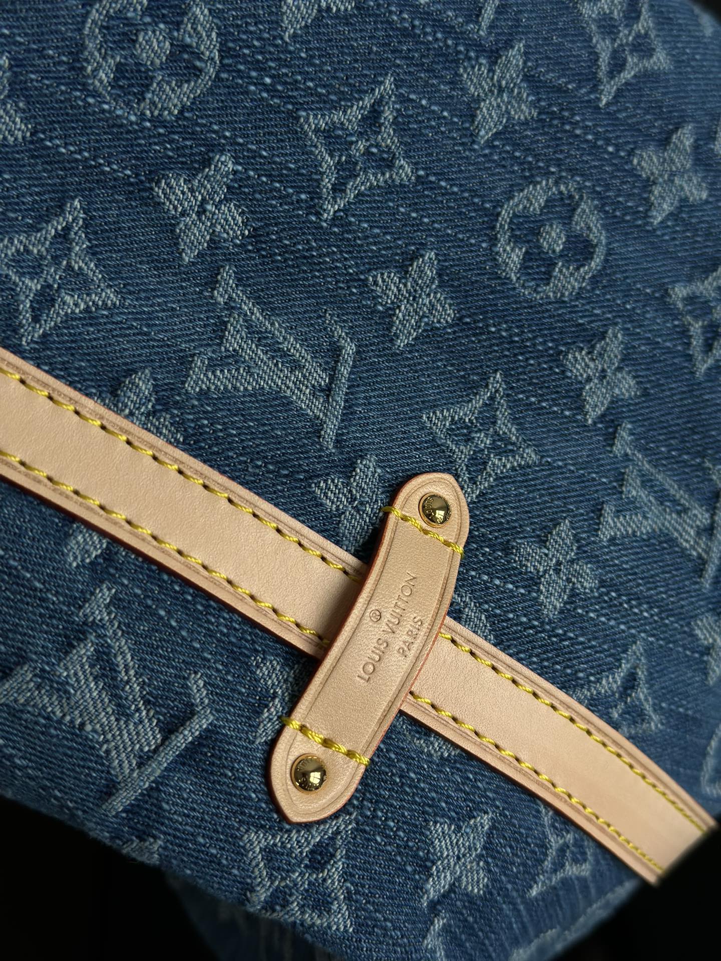 양 공장 / 루이비통 네이비 데님백
