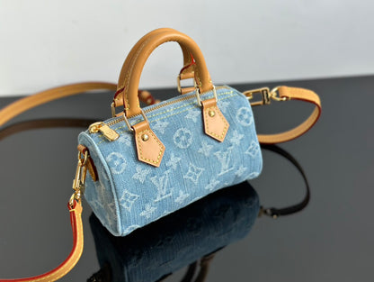 양 공장 / 루이비통 미니 베개 가방